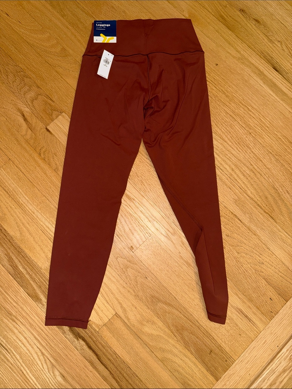 Old Navy High-Rise Leggings in Brick Red